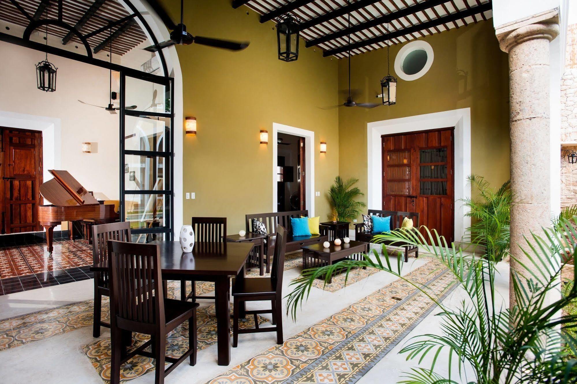 Boutique By The Museo Hotel Merida Exterior photo